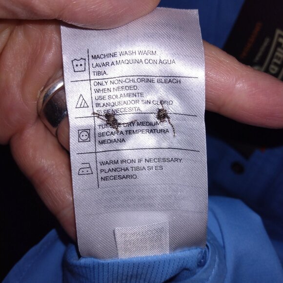 Field & Stream Universal Travel Shirt Fishing Stream Blue Men's‎ Size M NEW - Picture 11 of 11